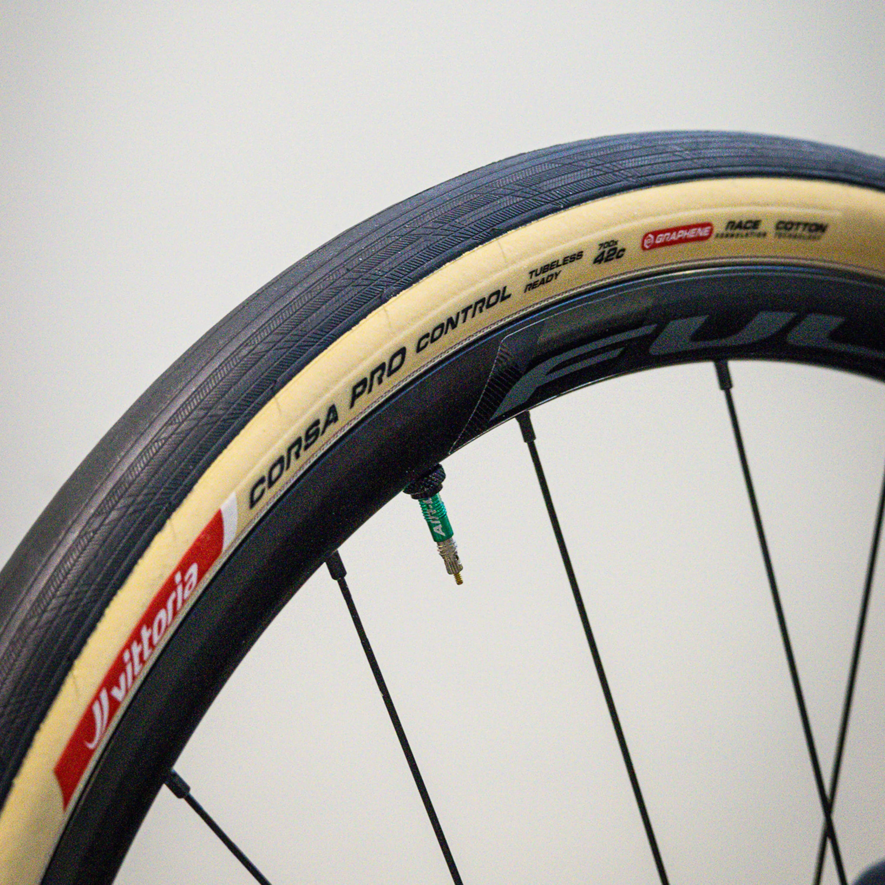 Corsa PRO Control Tubeless-Ready - Image 3